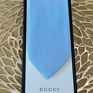 GUCCI Sky Blue Luxury Silk Tie Made In Italy.